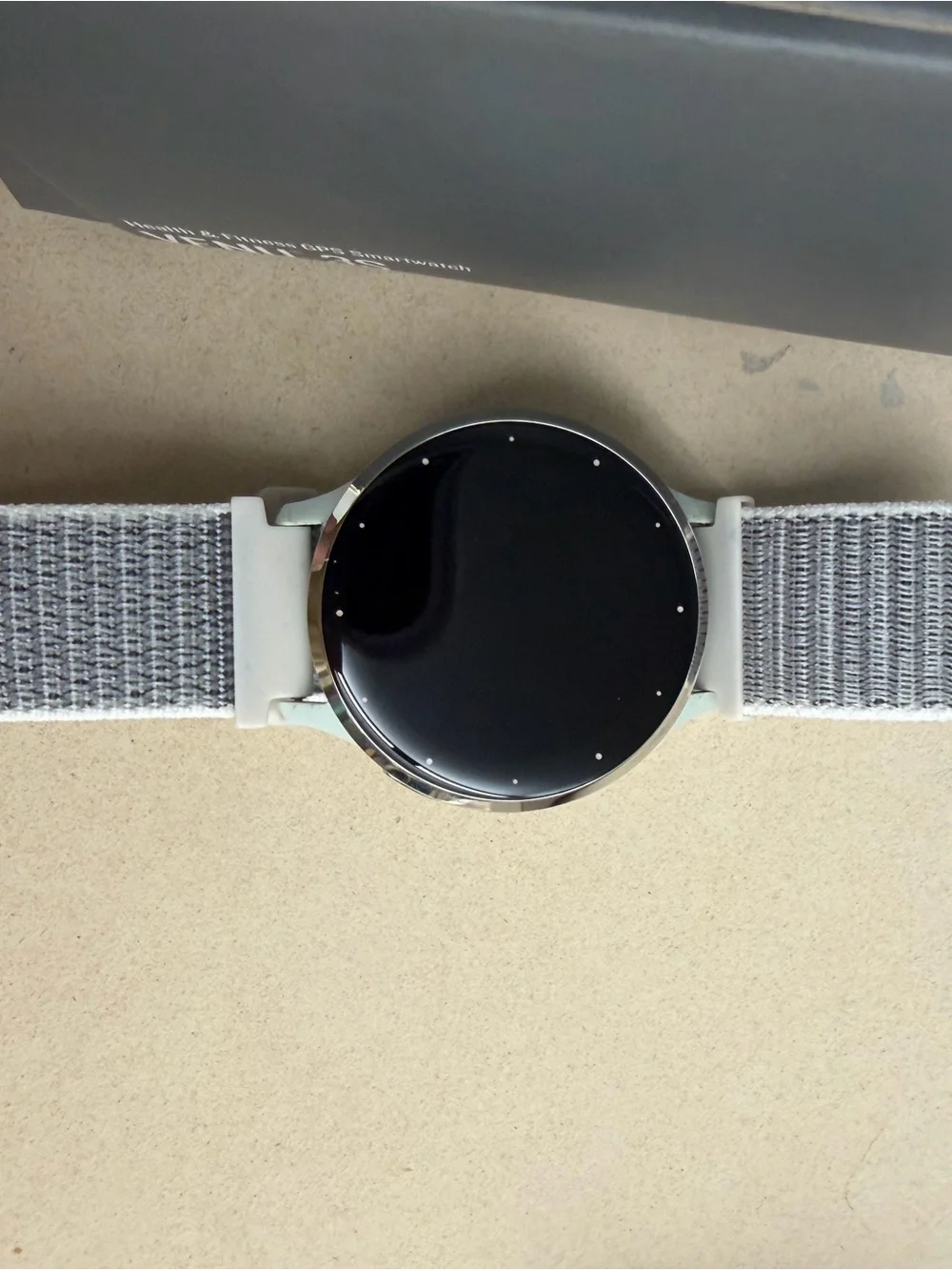 garmin Venu 3S Smartwatch - Gray Strap, Silver Case